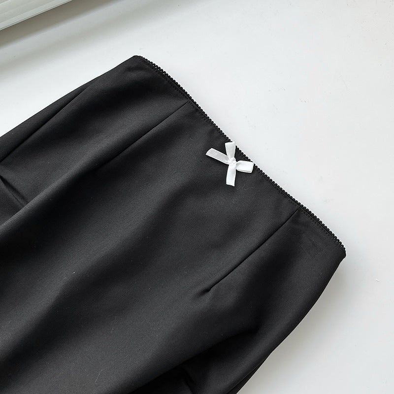 Dame Elegant Blyantskørt med fint taljedesign og dekorativt satinbånd Stilla