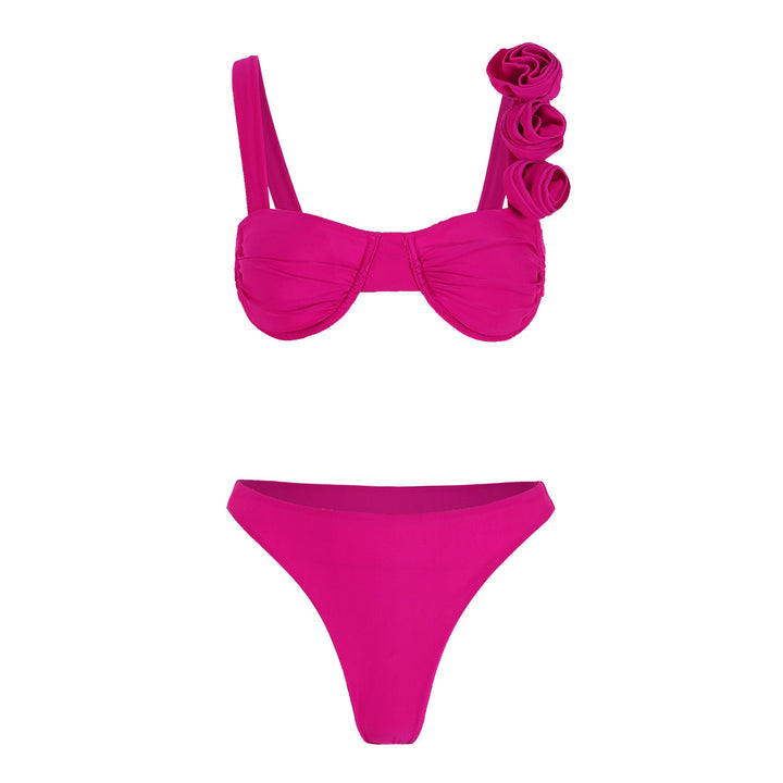 Dame bikini-sæt med innovativt frynse-nederdel og dekorerede detaljer Stilla
