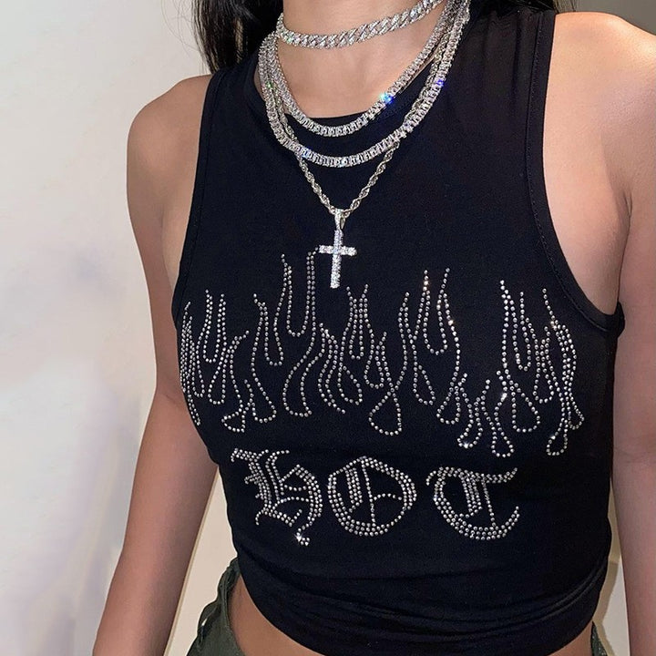 Dame Crop-top med iøjnefaldende flammemotiv og blanke accenter Skovae