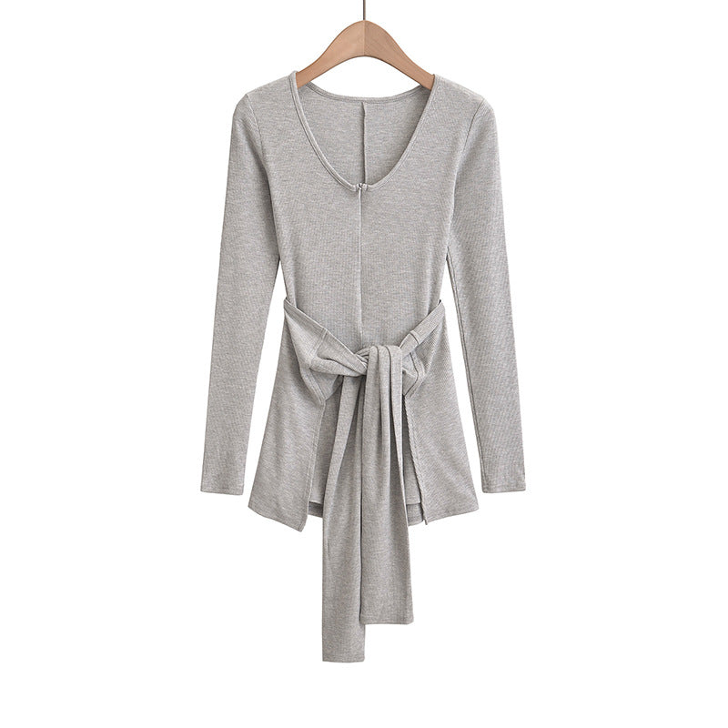 Dame longsleeve-overdel med elegant sløjfebinding og dyb V-udskæring Stilla