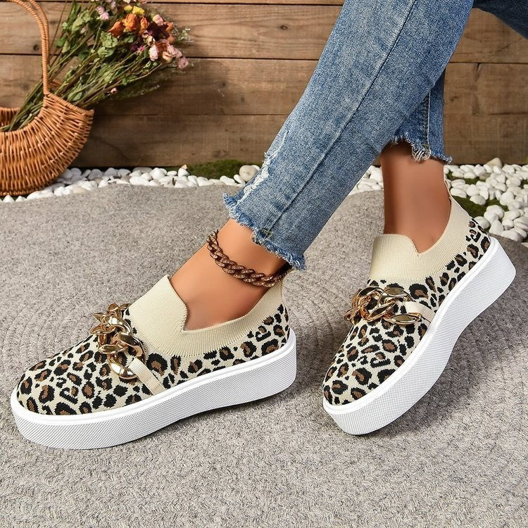 Dame Sneakers med fashionable metal kæde applikationer og komfortabel gummisål Stilla