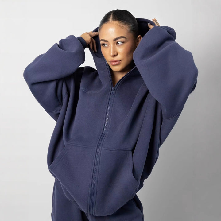 Kvinders sporty fleece-sæt med høj krave og praktiske lommer Skovae