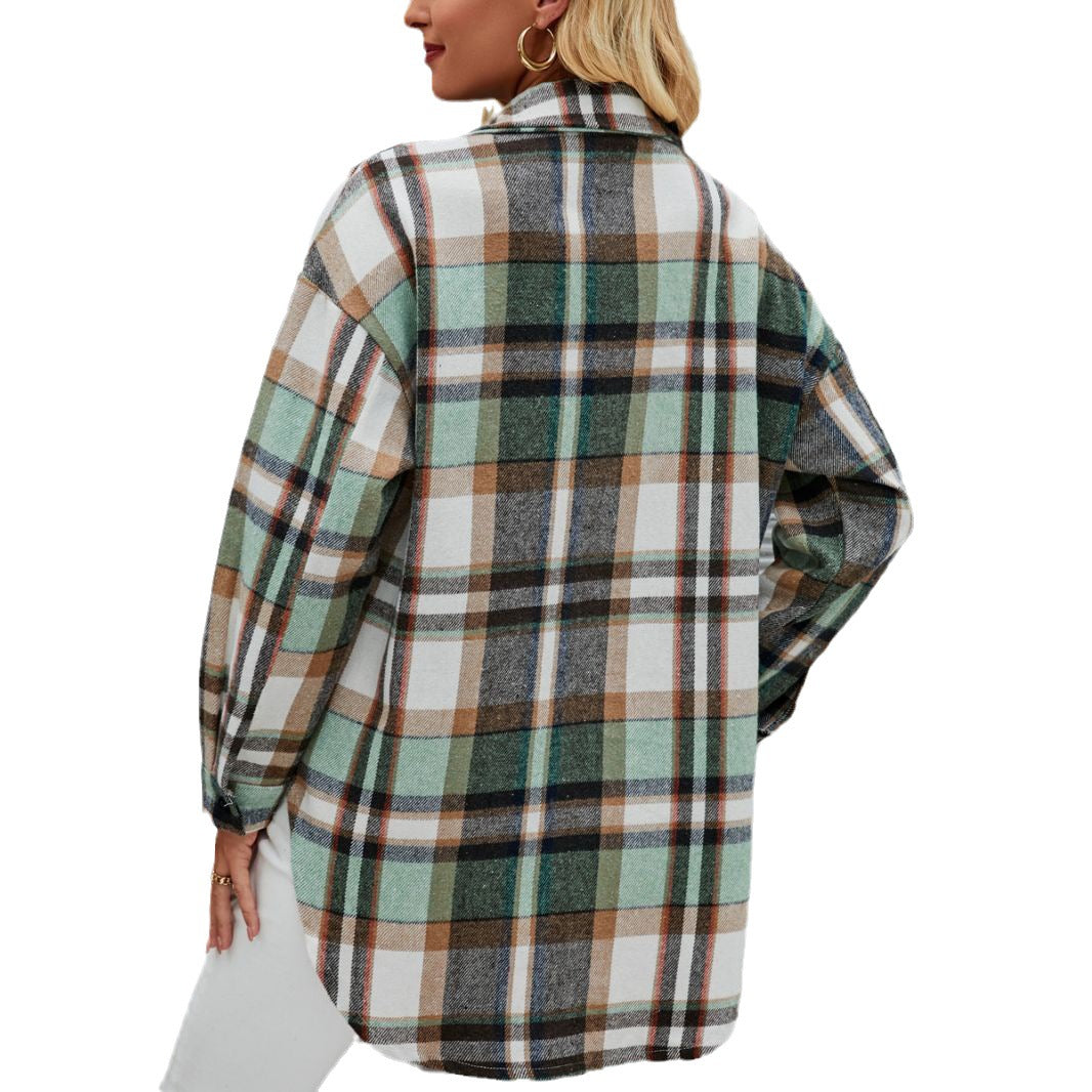 Dame gulerodjakke i afslappet oversized-stil med kontrasterende ternmønstre Stilla