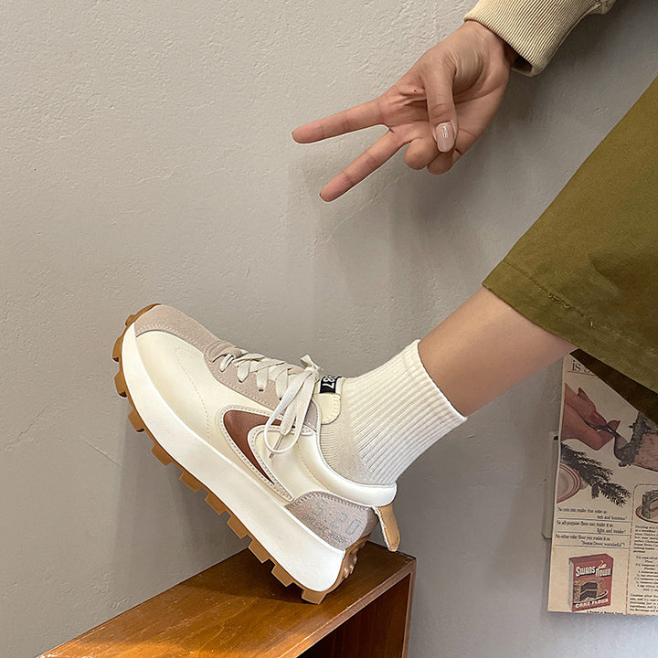 Dame Sporty Sneakers med innovativ støddæmpningsteknologi og robust såleprofil Stilla