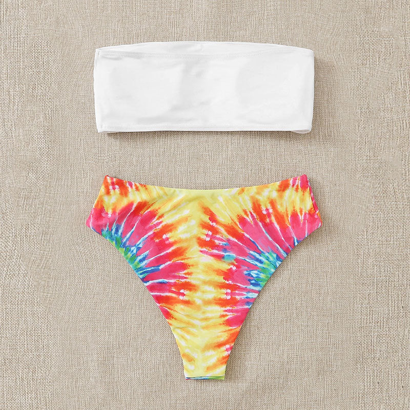 Dame bikini-sæt med trendy bandeau-top og høj talje-snit Skovae