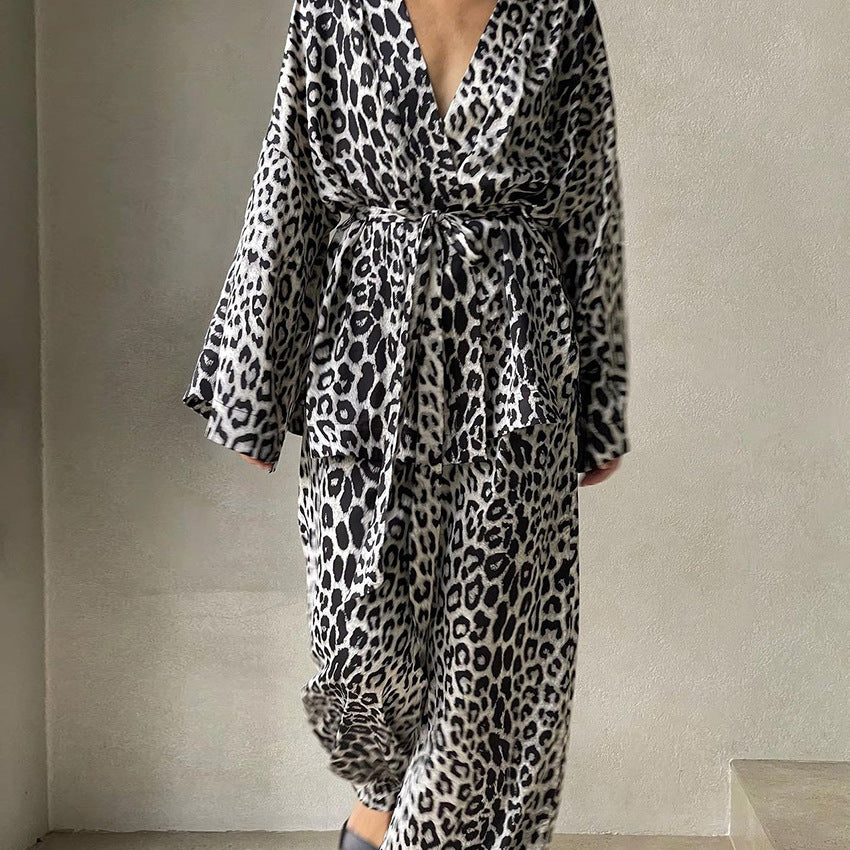 Dame Satin-Kimono-robe med dyrepræg Stilla