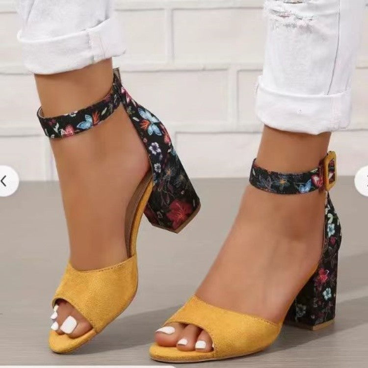 Dame sandaler med blokhæl og floralt design Stilla