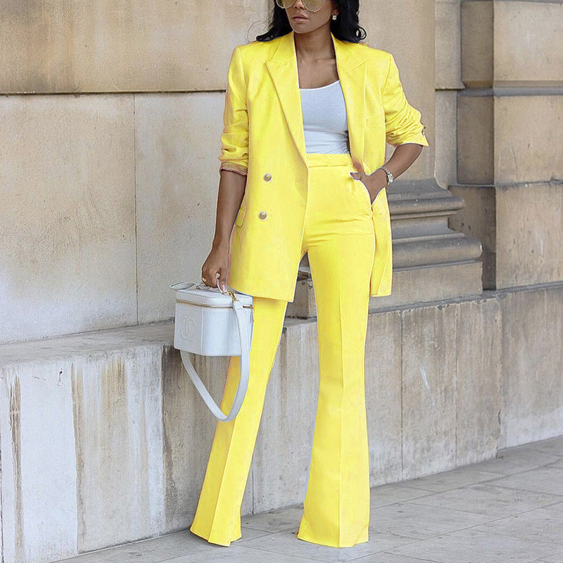 Dame Elegant To-delt Jakkesæt med bredt skårede Bukser og moderigtig Blazer Stilla