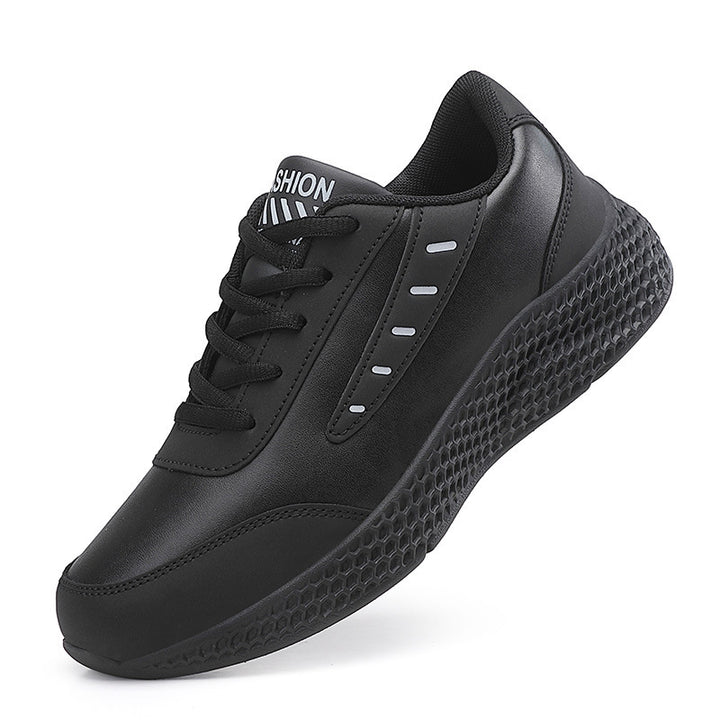 Dame nan elegante Plateau-Sneaker lavet af kunstlæder med bikage-struktureret dämpningssål og ergonomisk komfortfodbed Skovae