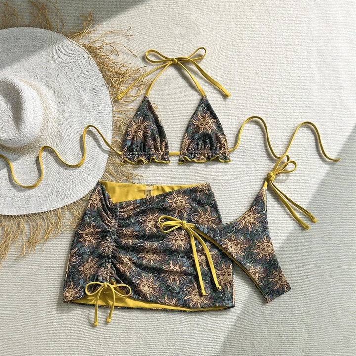 Dame Triangle Bikini Sæt med rynkefri detaljer og omslagskørt Skovae