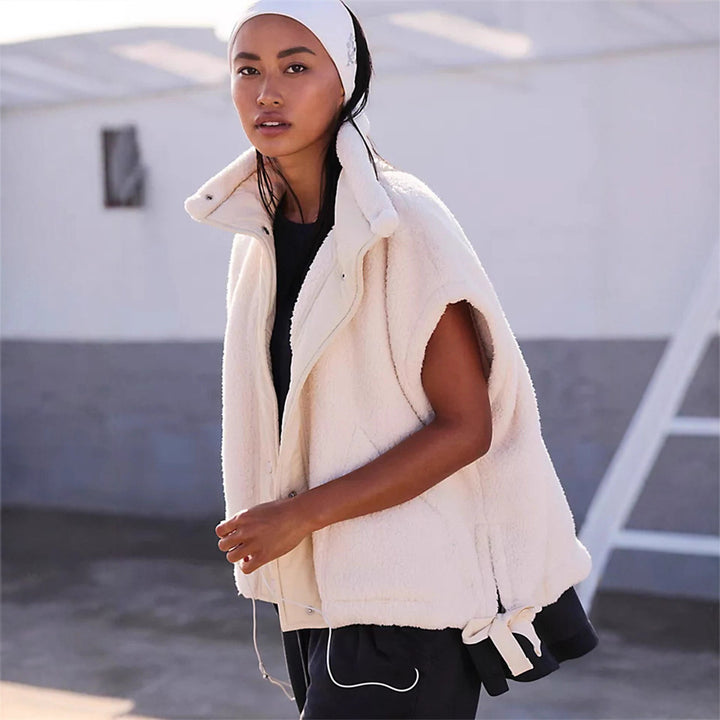 Dame Sporty Fleece-Jakke med høj krave og regulering af vidde Stilla