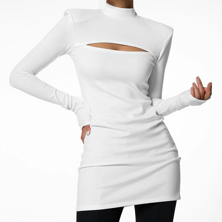 Dame figursyet longsleeve kjole med asymmetrisk cut-out Stilla