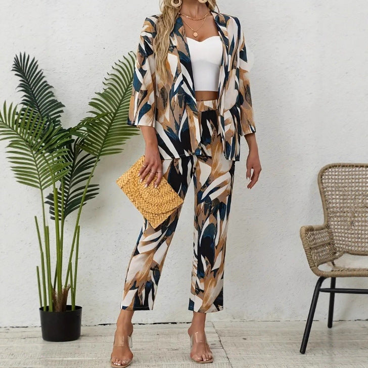Dame To-delt Floral-outfit med løstsiddende blazerjakke og elegant bukser Stilla
