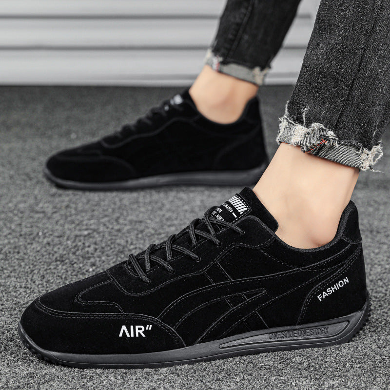 Dame Sneakers i minimalistisk design med åndbart overmateriale og skridsikker sål Stilla