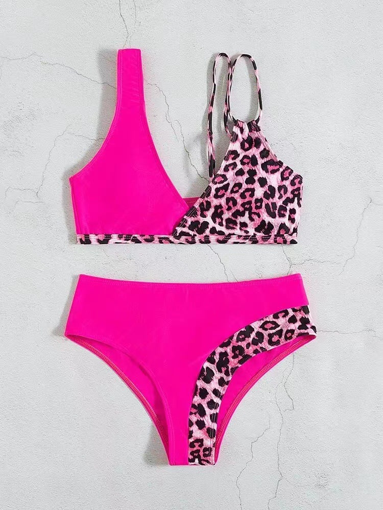 Dame bikini sæt med spændende leopardmønster og trendy farveblok Stilla