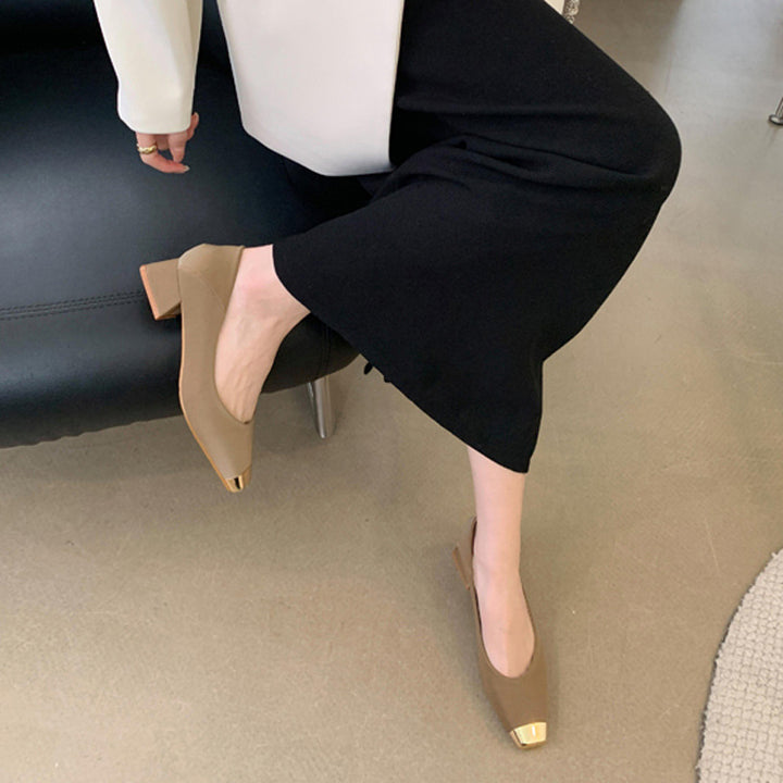 Dame Elegant Komfort-pumps med smart clip-design og gyldne accenter Stilla