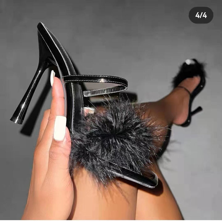 Dame Elegante og raffinerede Slingback Sandaler med overdådig Fjerdesign Stilla