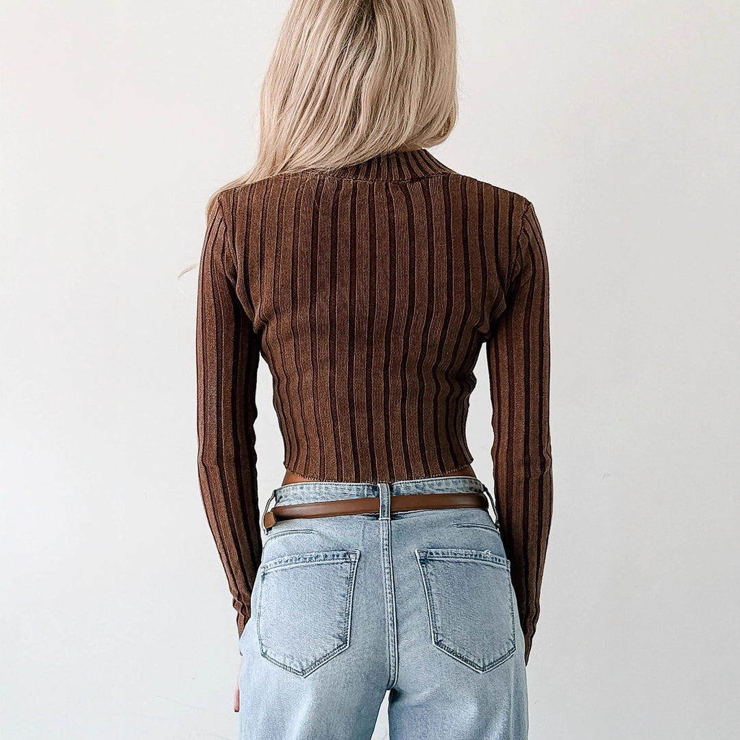 Kvinders cropped cardigan med smal lynlås og lange ærmer Skovae