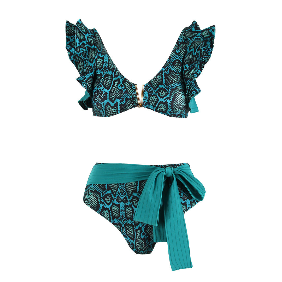 Dame bikini-sæt med spændende flæse detalje og stilfuld talje bælte Stilla