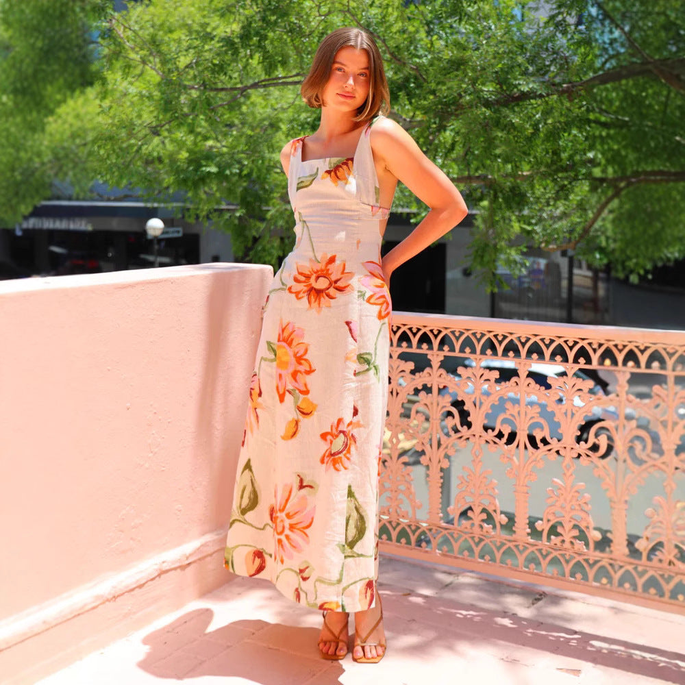 Ladies summer dress with floral patterns Skovae