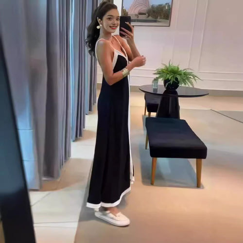 Dame Maxikjole i elegant indpakningsstil med raffinerede stropdetaljer Stilla