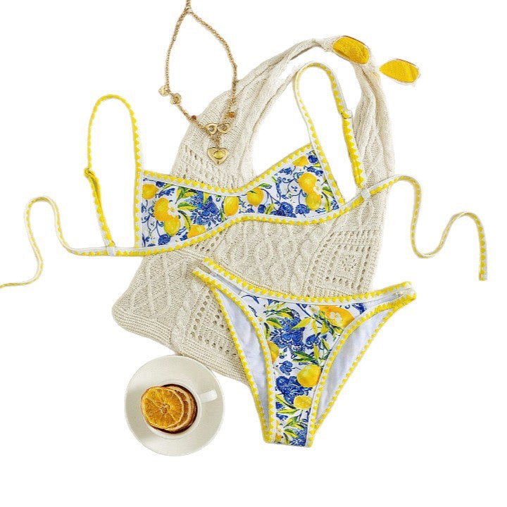 Damer Bikini med frugtagtig motiv og raffineret snit Skovae