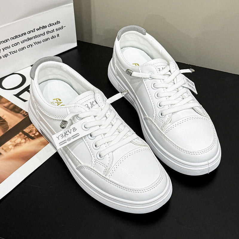 Dame Sneakers i minimalistisk design med åndbar overfladestruktur og skridsikker sål Stilla