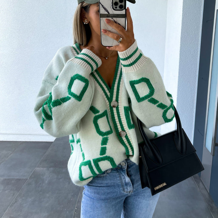 Kvinders oversized cardigan med farverigt geometrisk mønster Skovae