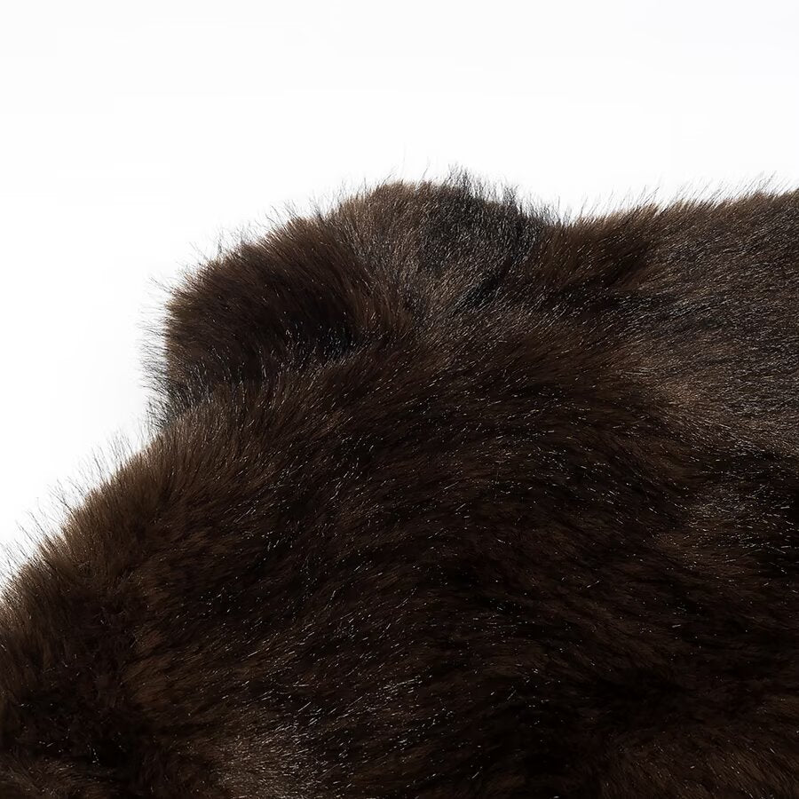 Kvinders hyggelige faux fur jakke med elegant krave og blød foring Stilla