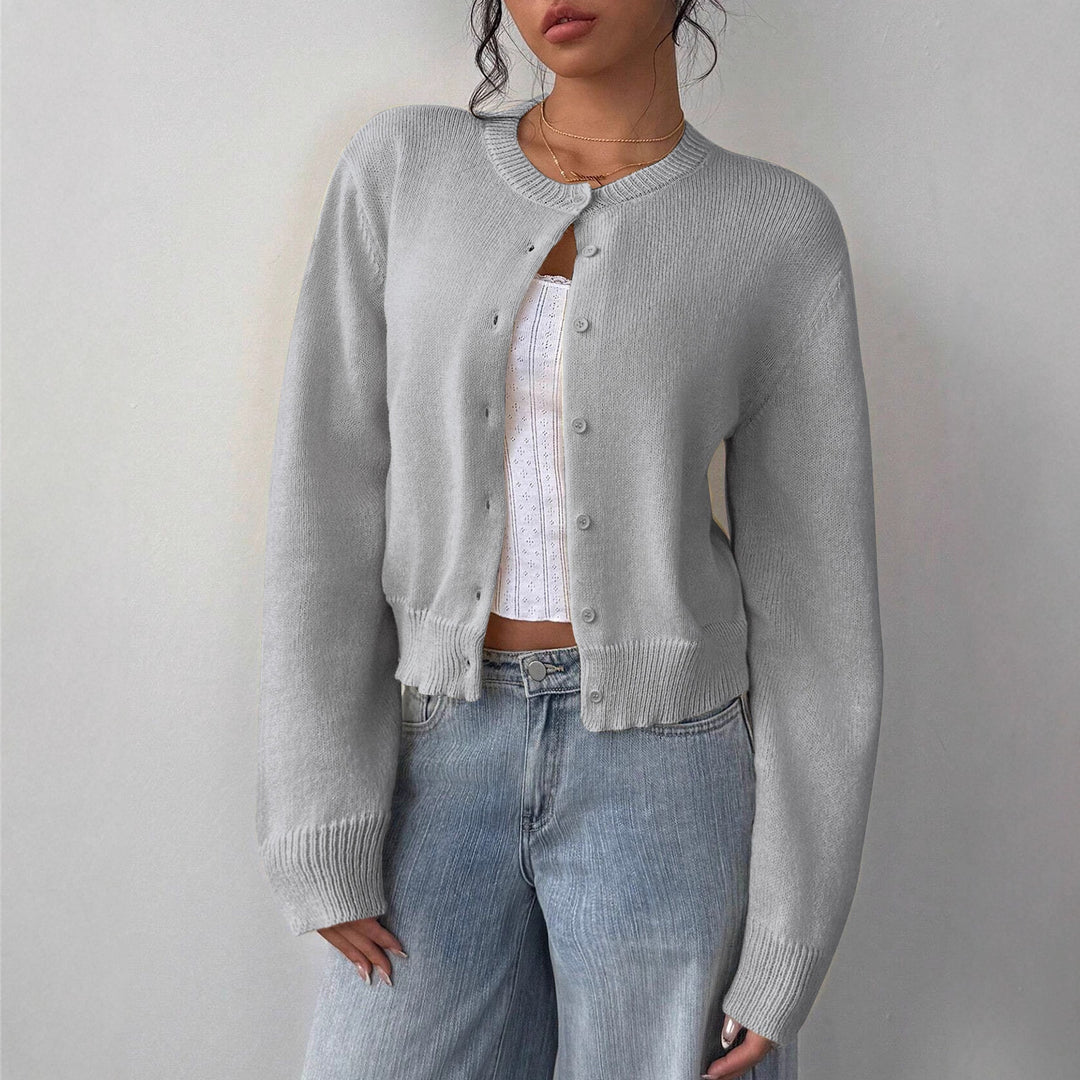 Kvinders cardigan med fin ribbet tekstur og knapdesign Stilla