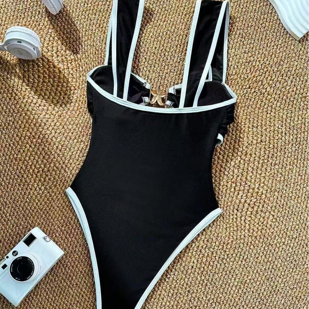 Dame en del badedragter med moderigtige bustier og justerbare stropper Skovae
