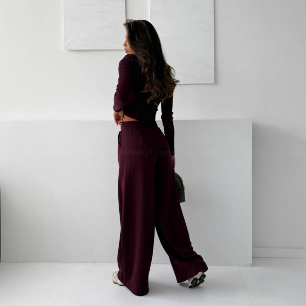 Dame Komfortabel Sæt lavet af cropped top og brede joggers Stilla