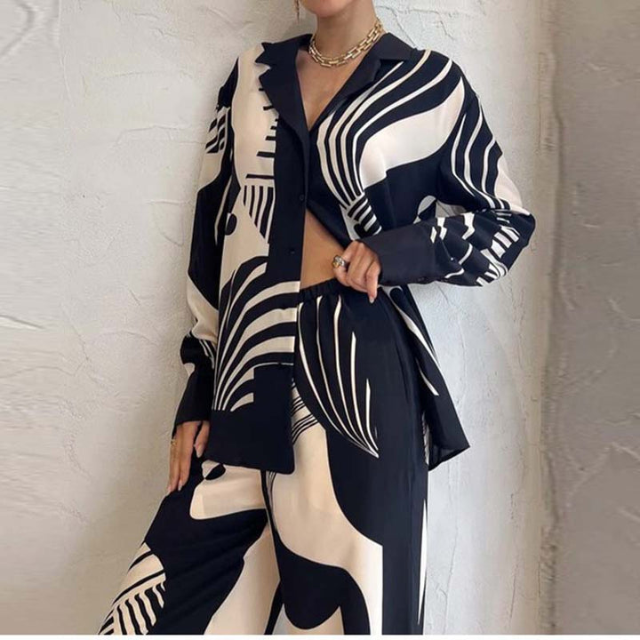 Dame To-delt Strandoutfit med moderne grafisk design Stilla