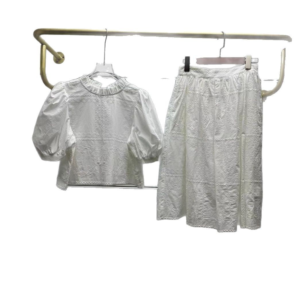 Dame Midirok med kunstneriske broderier og delikate flæsedetaljer Stilla