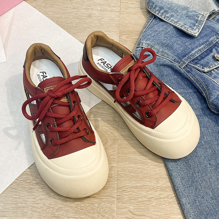Dame Snøre-Sneakers med modige udskæringer og behagelig sål Stilla