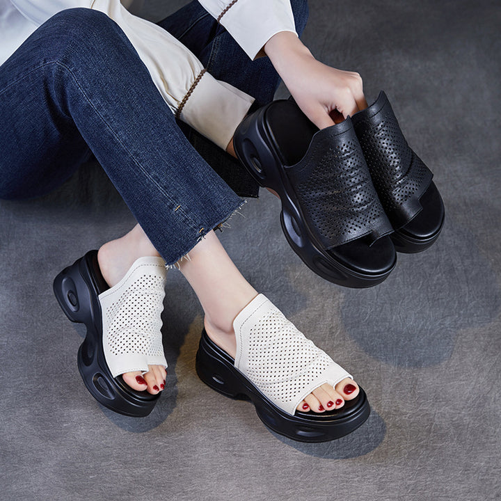 Femme Open-Toe Komfort Mules med hulmønster Stilla