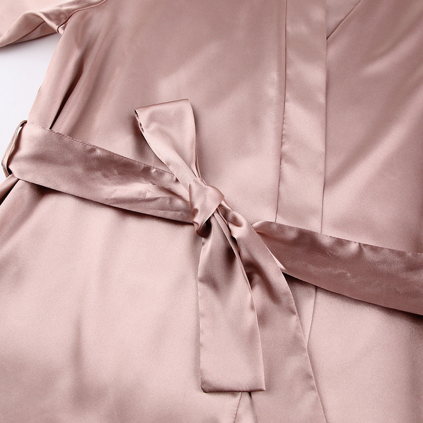 Damer Satin-nattøj med elegante fjerdetaljer Stilla
