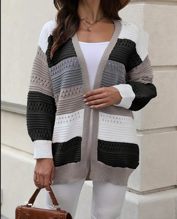 Kvinders stor strikket cardigan med unikt blonder mønster og farveblok design Stilla