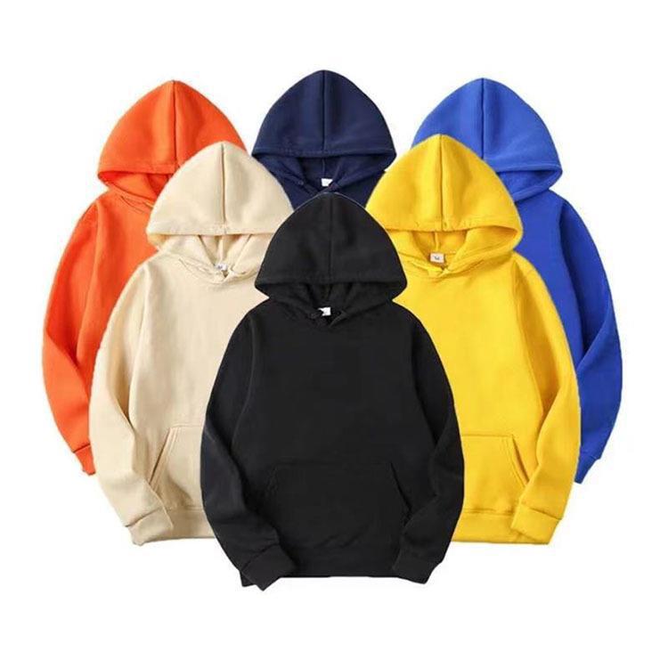 Dame hoodie med praktisk kænguru lomme og blødt inderfor Skovae