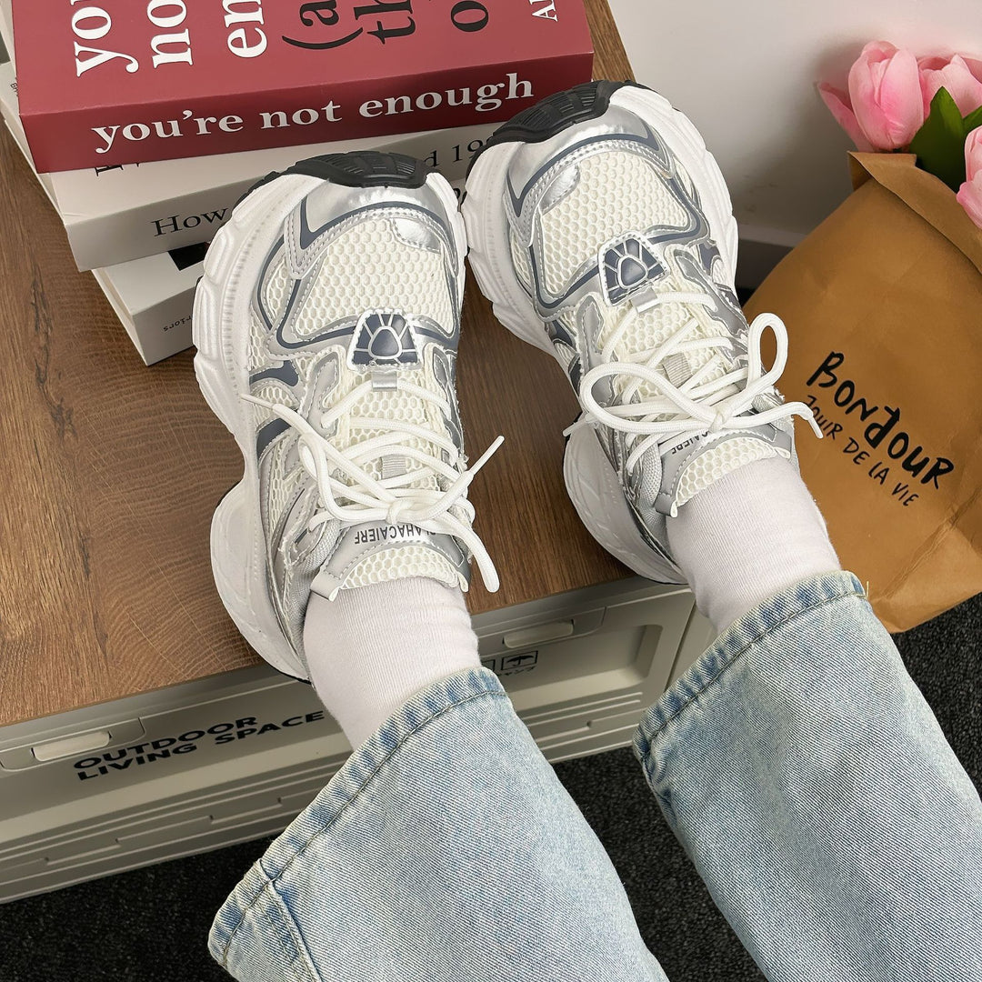 Dame Sporty Sneakers med reflekterende designelementer og åndbart mesh-overflade Stilla