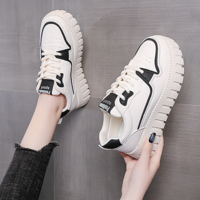 Dame Chunky Sneakers med innovativt såleprofil og moderigtigt overmateriale Stilla