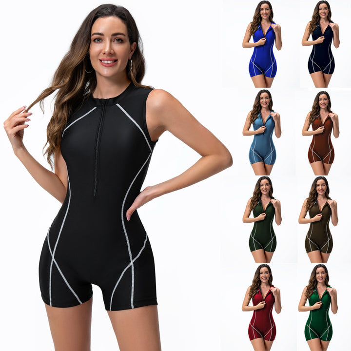Dame Sporty One-Piece Swimsuit with Shortened Leg Skovae