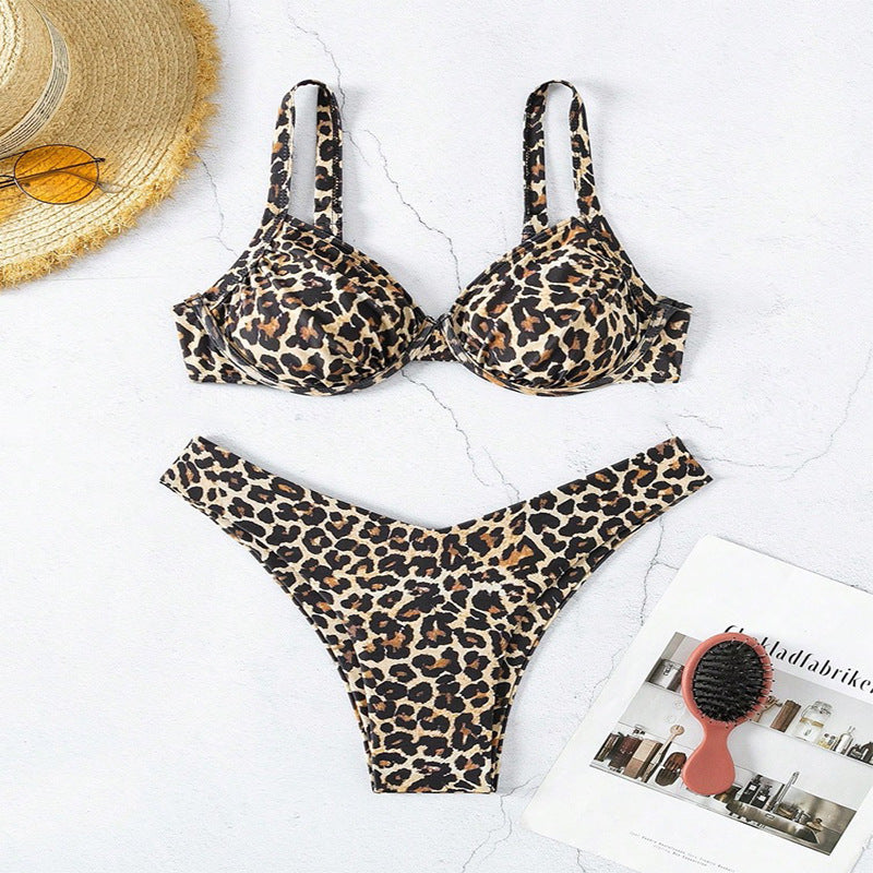 Dame Triangel-Bikini med raffineret leopardmønster Skovae