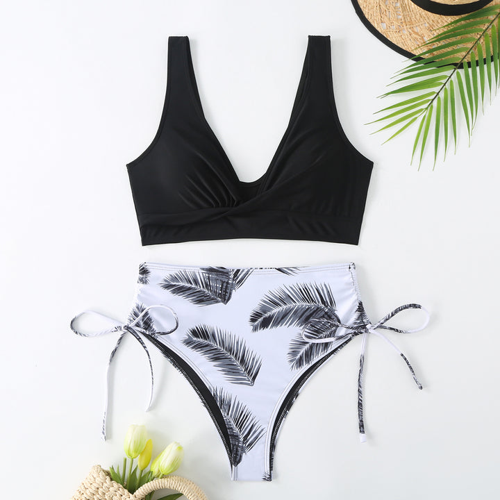 Dame Bikini-sæt med moderne højskæring og raffinerede bindebånd Stilla