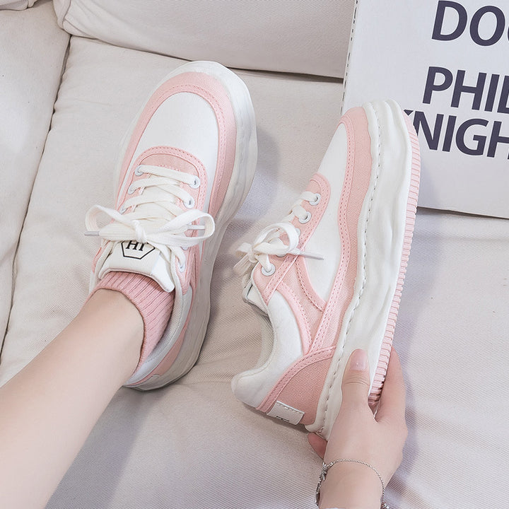 Dame sneakers i moderne chunky-design med fremragende dæmpning og skridsikker sål Stilla