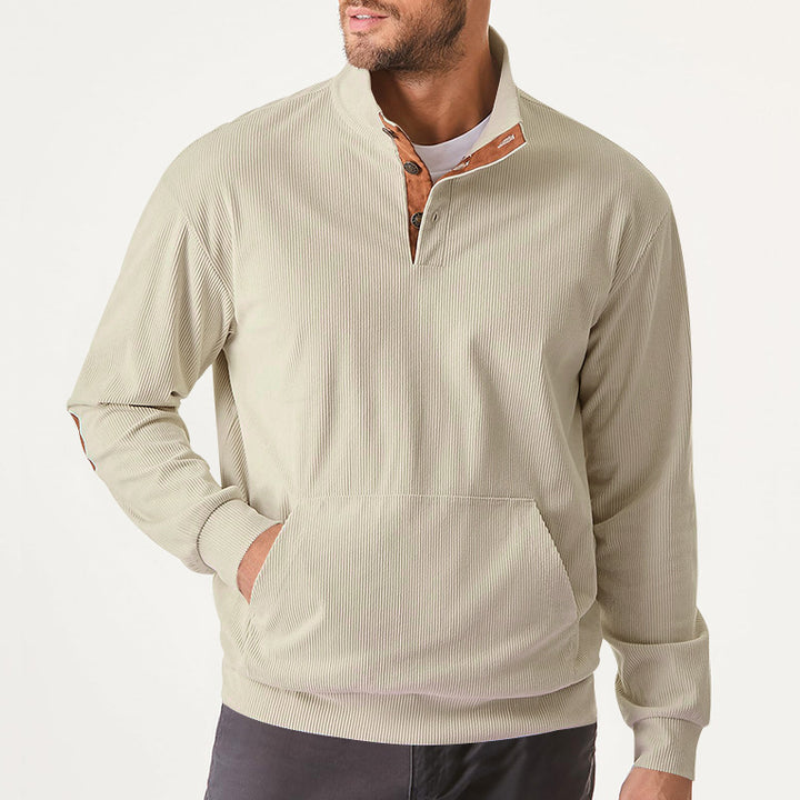 Herrer nan ribbet rullekrave sweater med knaplukning, kengurulomme og ruskindsalbuepatche Skovae