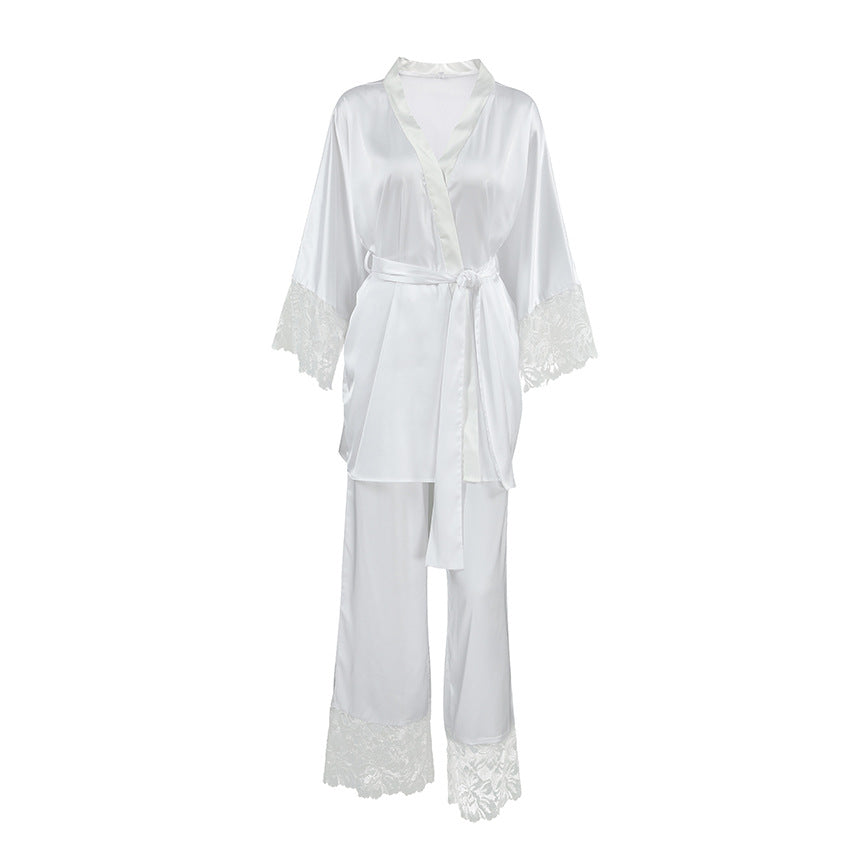 Dame Satin-nattøj-sæt med elegante spidsdetaljer Stilla