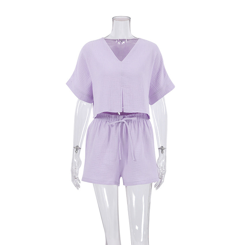 Dame afslappet to-dels sæt med cropped top og shorts lavet af let stof Stilla
