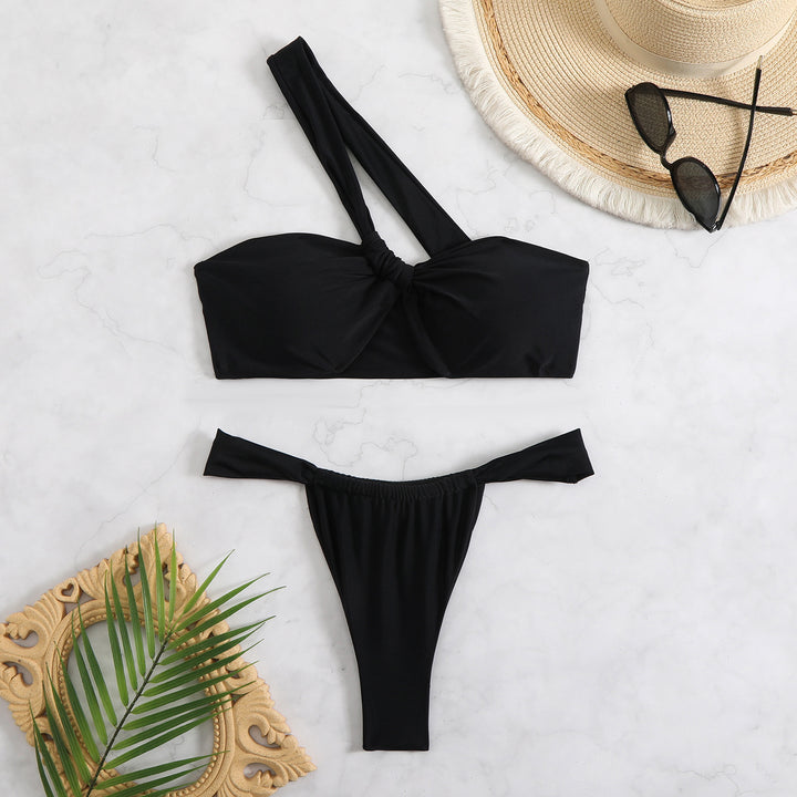 Femme Asymmetrisk Strop-Bikini-Sæt Stilla