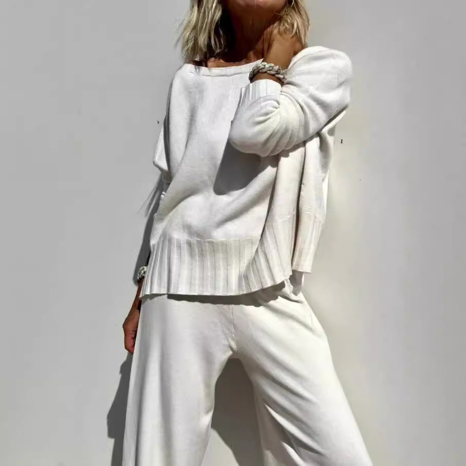 Dame komfortabel strik-loungewear-sæt med vide bukser og afslappet overdel Stilla
